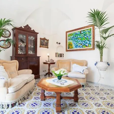 Michelina Villa Praiano